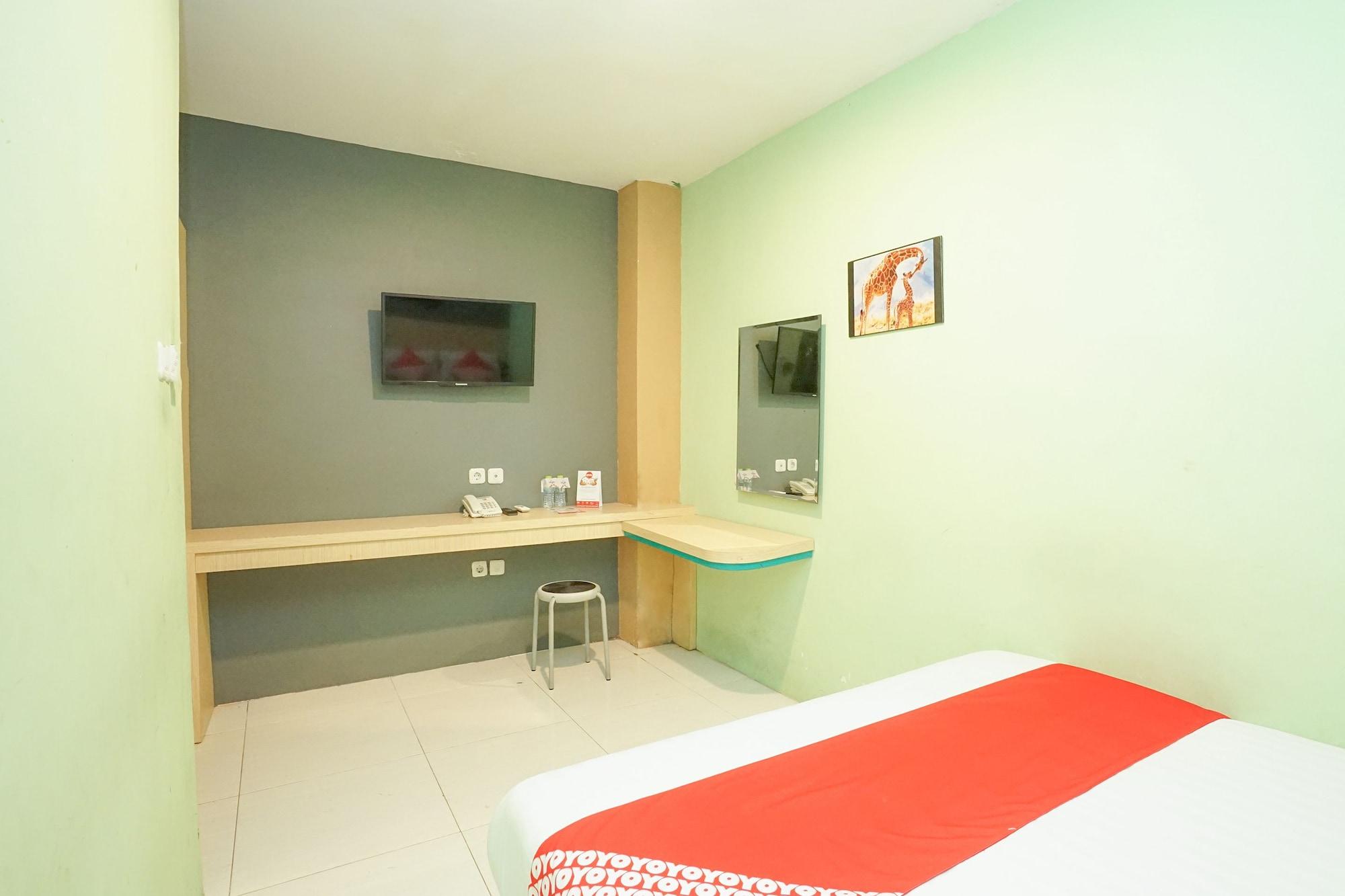 Oyo 277 Rukotel Near Rsu Adi Husada Undaan Kota Surabaya Eksteriør billede