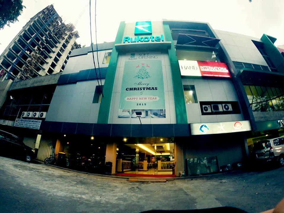 Oyo 277 Rukotel Near Rsu Adi Husada Undaan Kota Surabaya Eksteriør billede