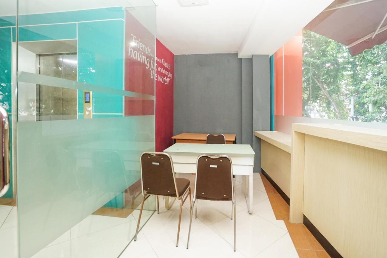 Oyo 277 Rukotel Near Rsu Adi Husada Undaan Kota Surabaya Eksteriør billede