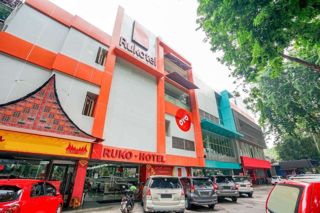 Oyo 277 Rukotel Near Rsu Adi Husada Undaan Kota Surabaya Eksteriør billede