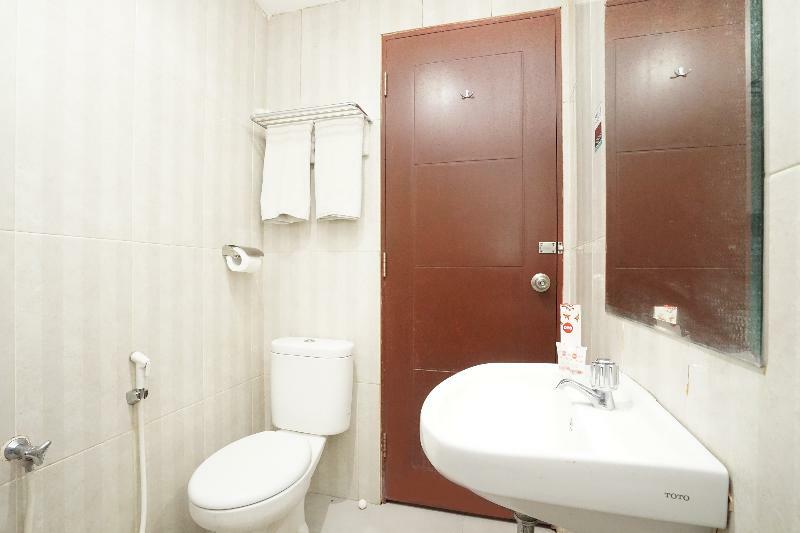 Oyo 277 Rukotel Near Rsu Adi Husada Undaan Kota Surabaya Eksteriør billede